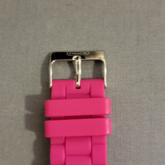 Coach Womens Fusia Watch - Picture 4 of 4